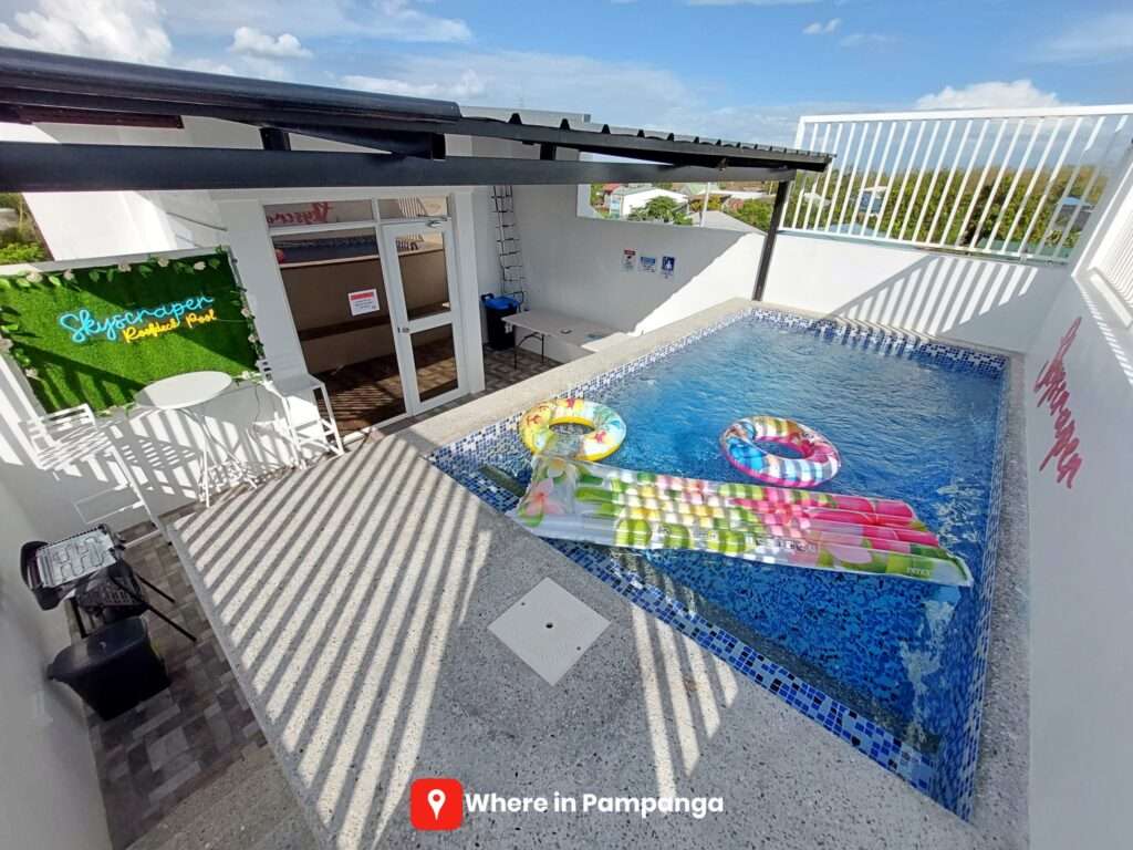 Skyscraper Staycation Pampanga - Roofdeck Pool